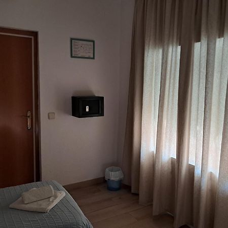 Hostal Casa Torrent Canet De Mar Dış mekan fotoğraf
