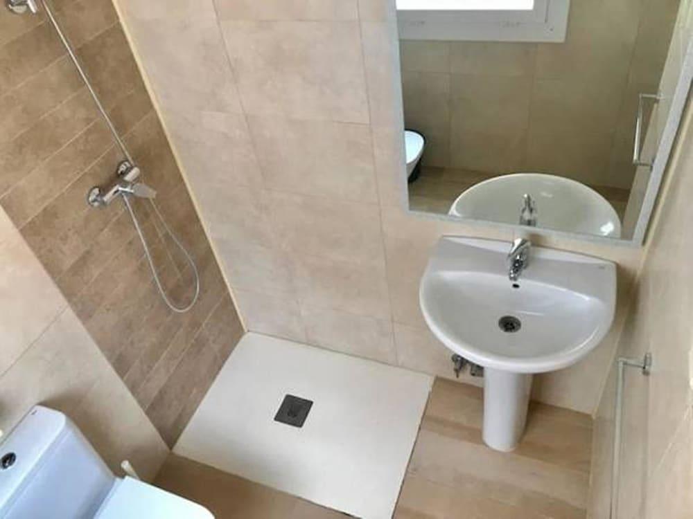 Hostal Casa Torrent Canet De Mar Dış mekan fotoğraf