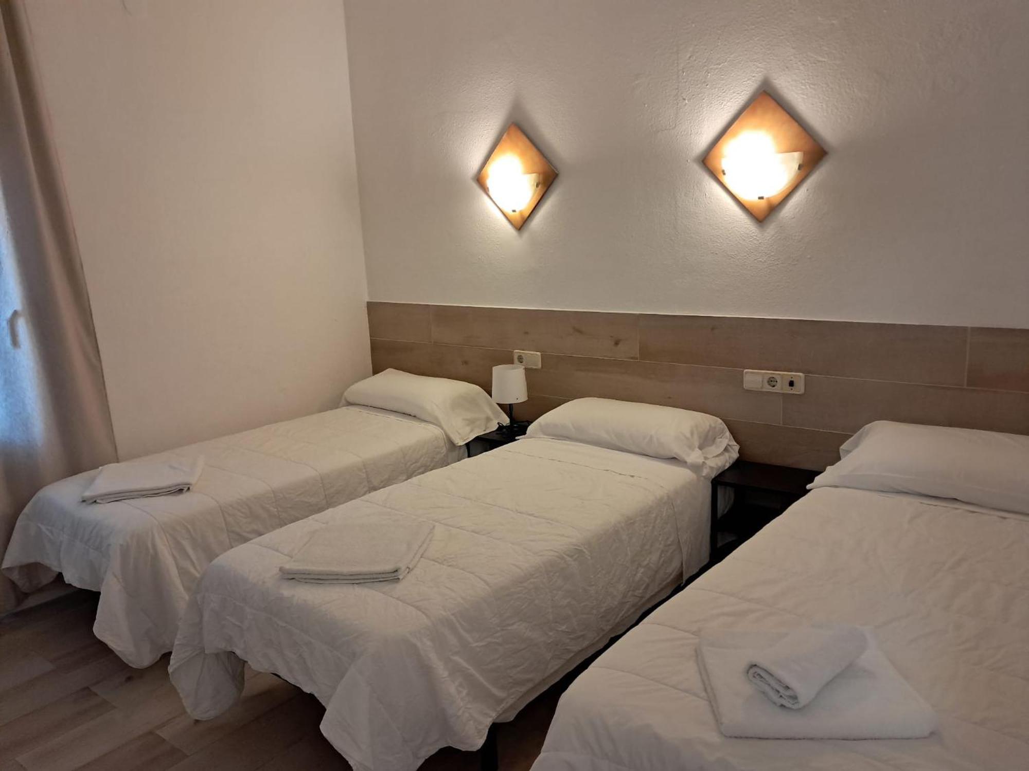 Hostal Casa Torrent Canet De Mar Dış mekan fotoğraf