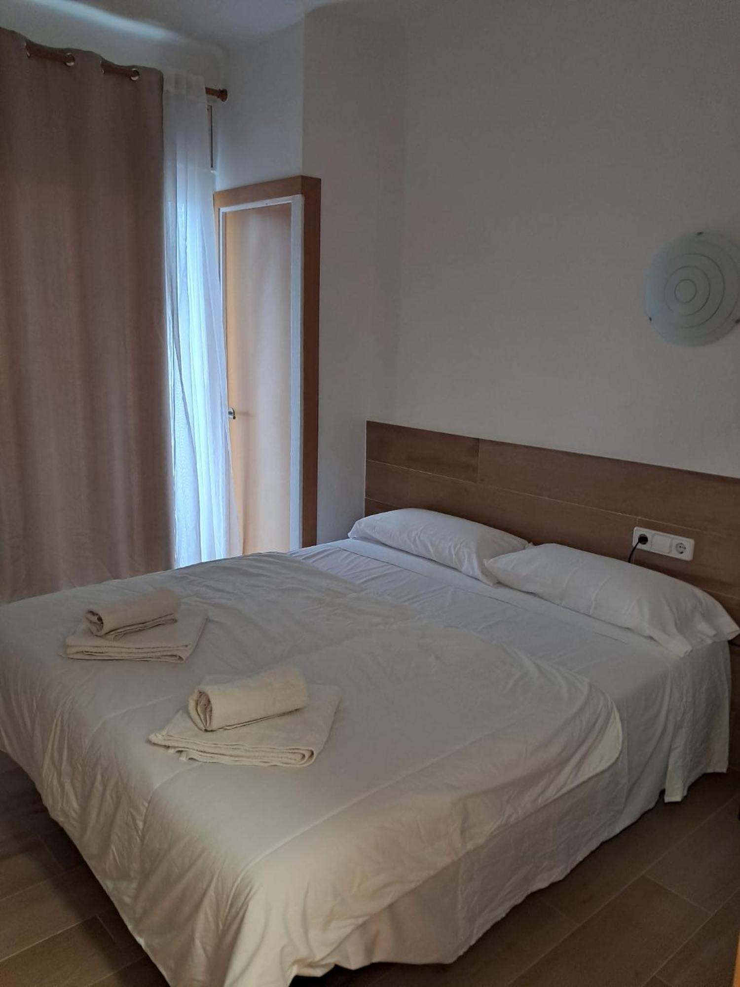 Hostal Casa Torrent Canet De Mar Dış mekan fotoğraf